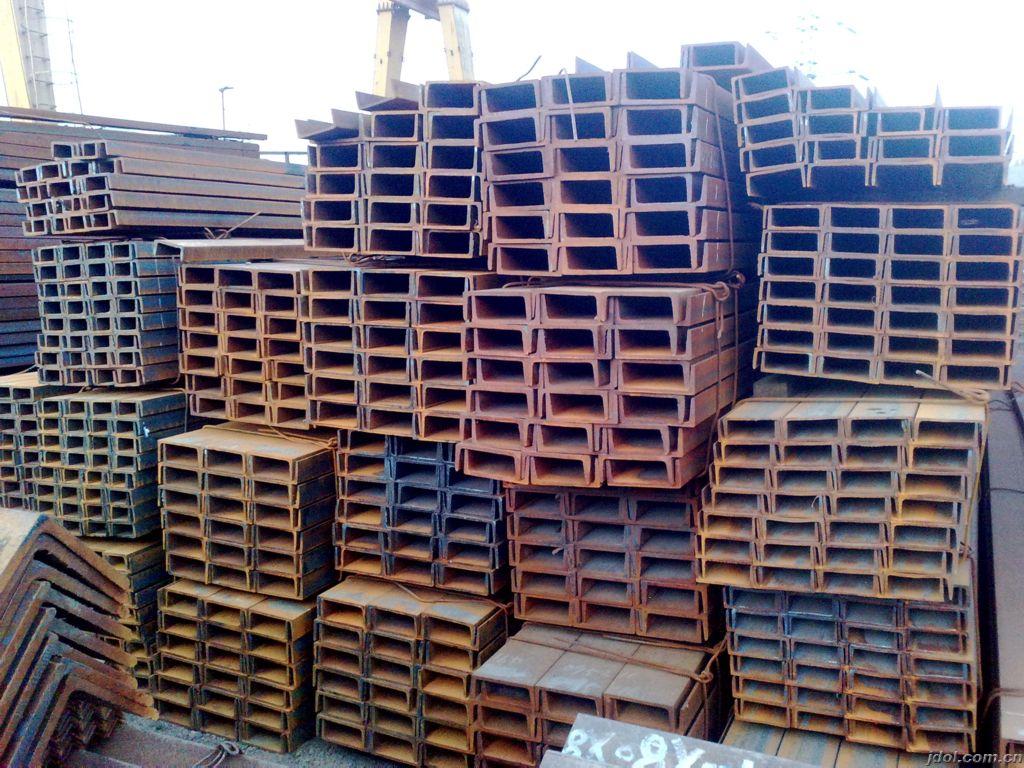 國(guó)標(biāo)Q235B槽鋼現(xiàn)貨解析 32a#鍍鋅槽鋼及天津角鋼價(jià)格趨勢(shì)與采購(gòu)指南